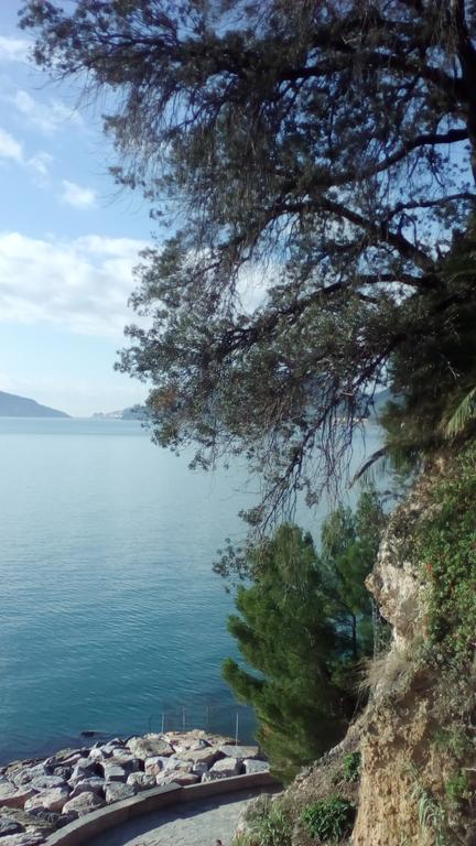 Locanda Del Sole Nero San Terenzo Buitenkant foto
